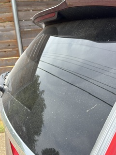 Honda CR-V rear glass before detailing